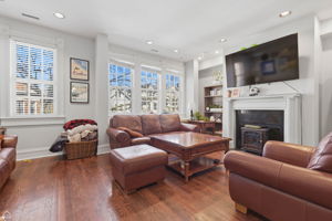 1337 W Barry Ave 2 - Matt Liss_001