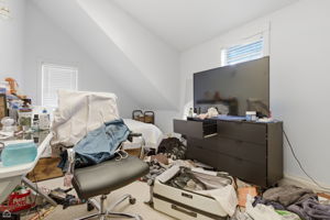 1337 W Barry Ave 2 - Matt Liss_004