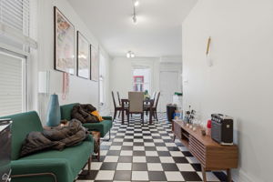 1337 W Barry Ave 2 - Matt Liss_008