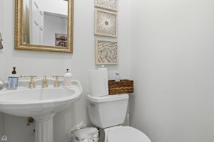 1337 W Barry Ave 2 - Matt Liss_014