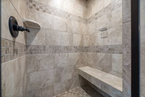  Photo 47