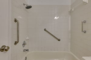  Photo 33