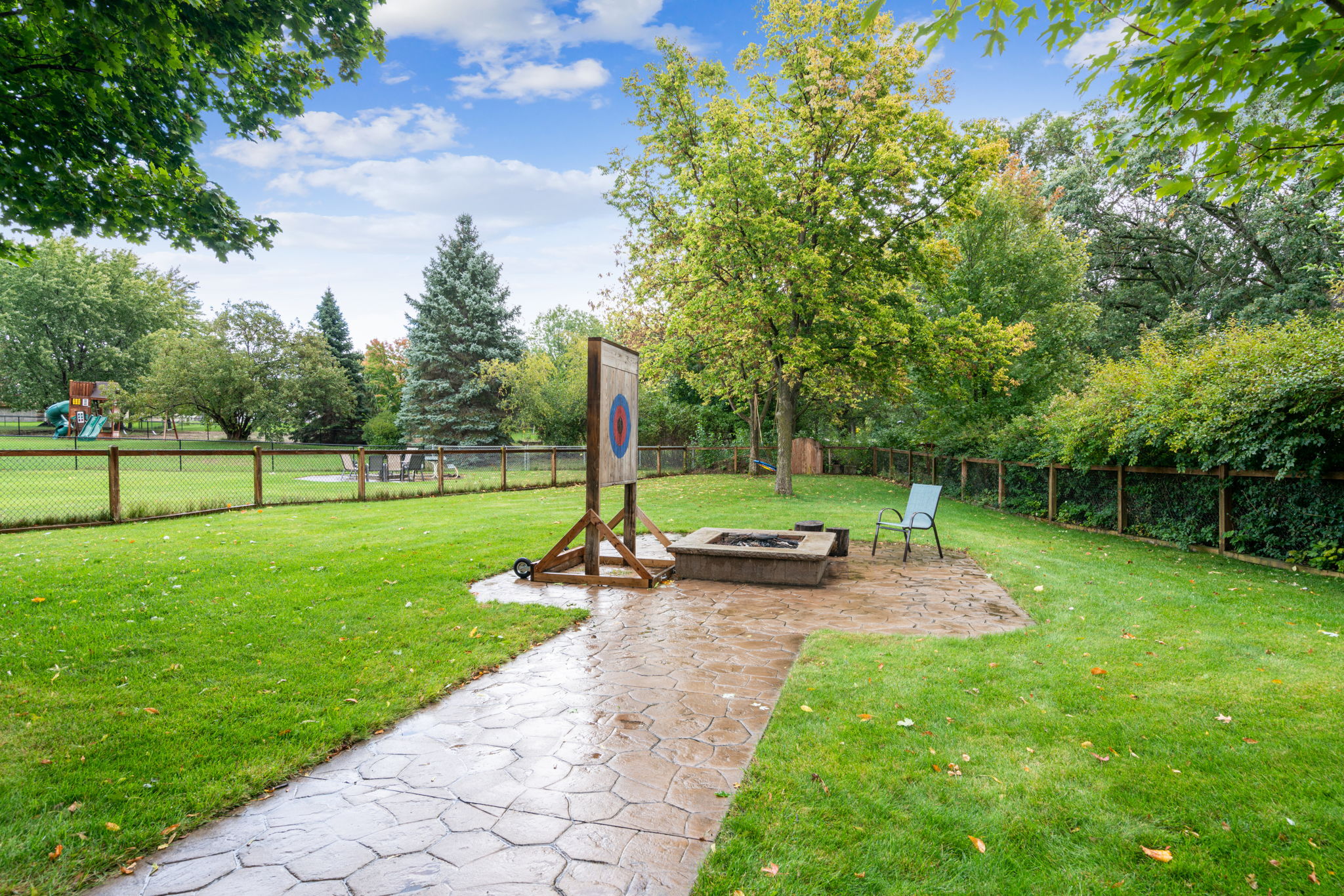 24_Exterior