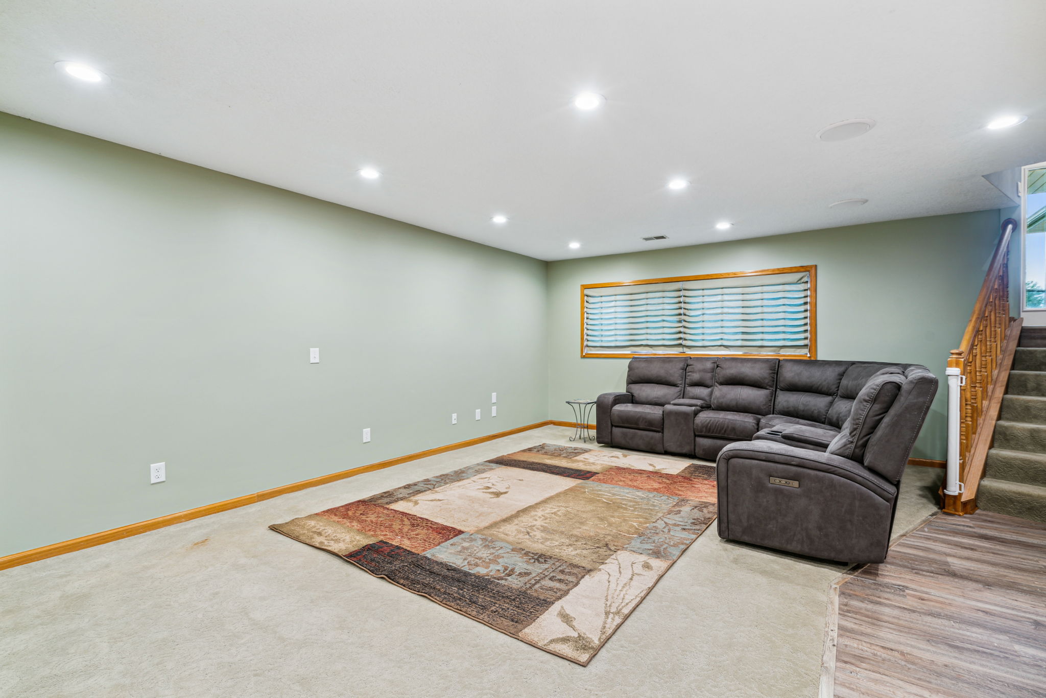 16_Interior