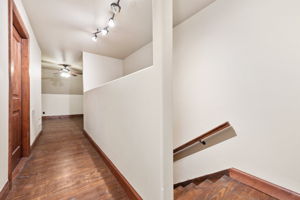  Photo 37