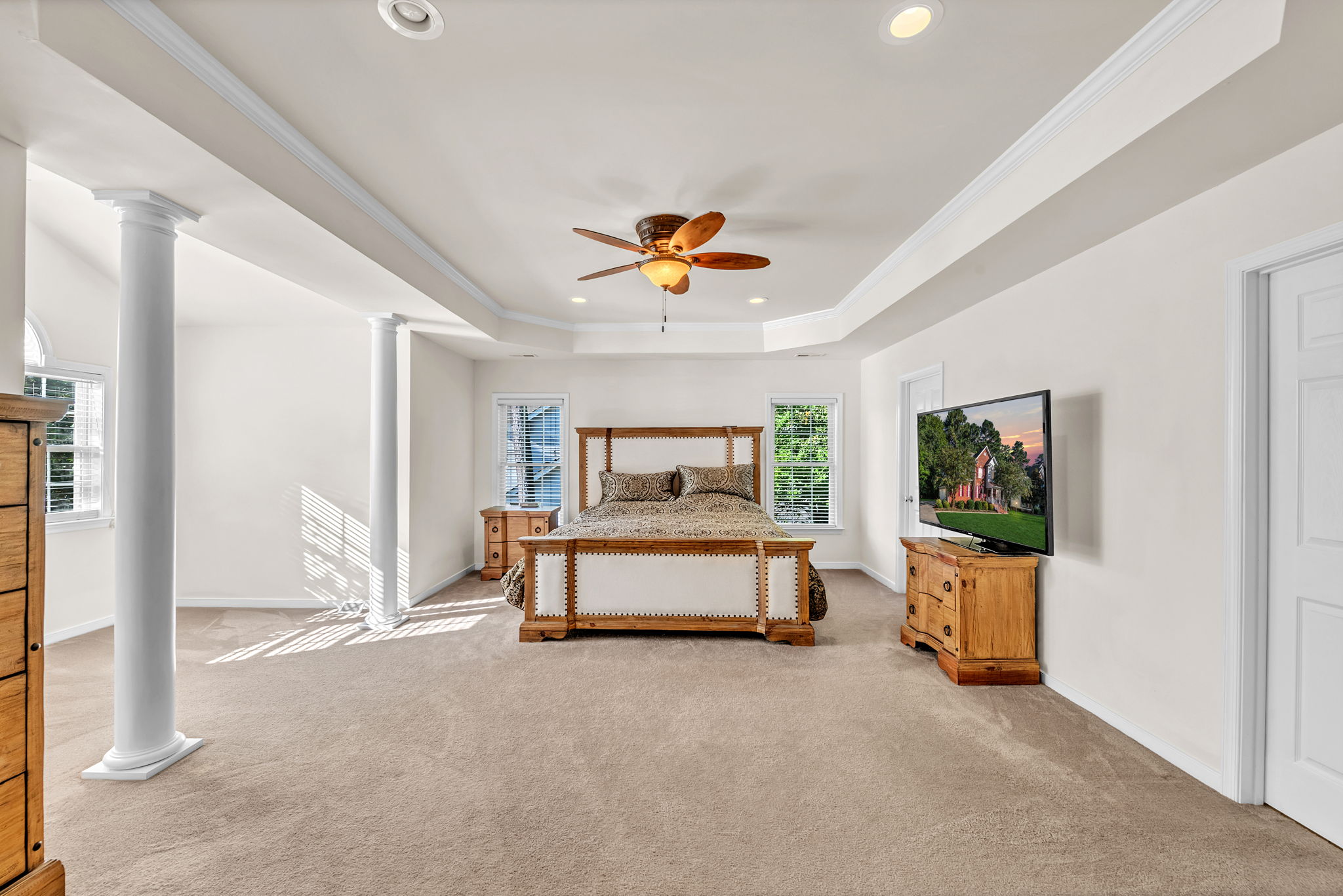 PRIMARY SUITE TRAY CEILING