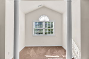 PRIMARY SUITE SITTING AREA W COLUMNS
