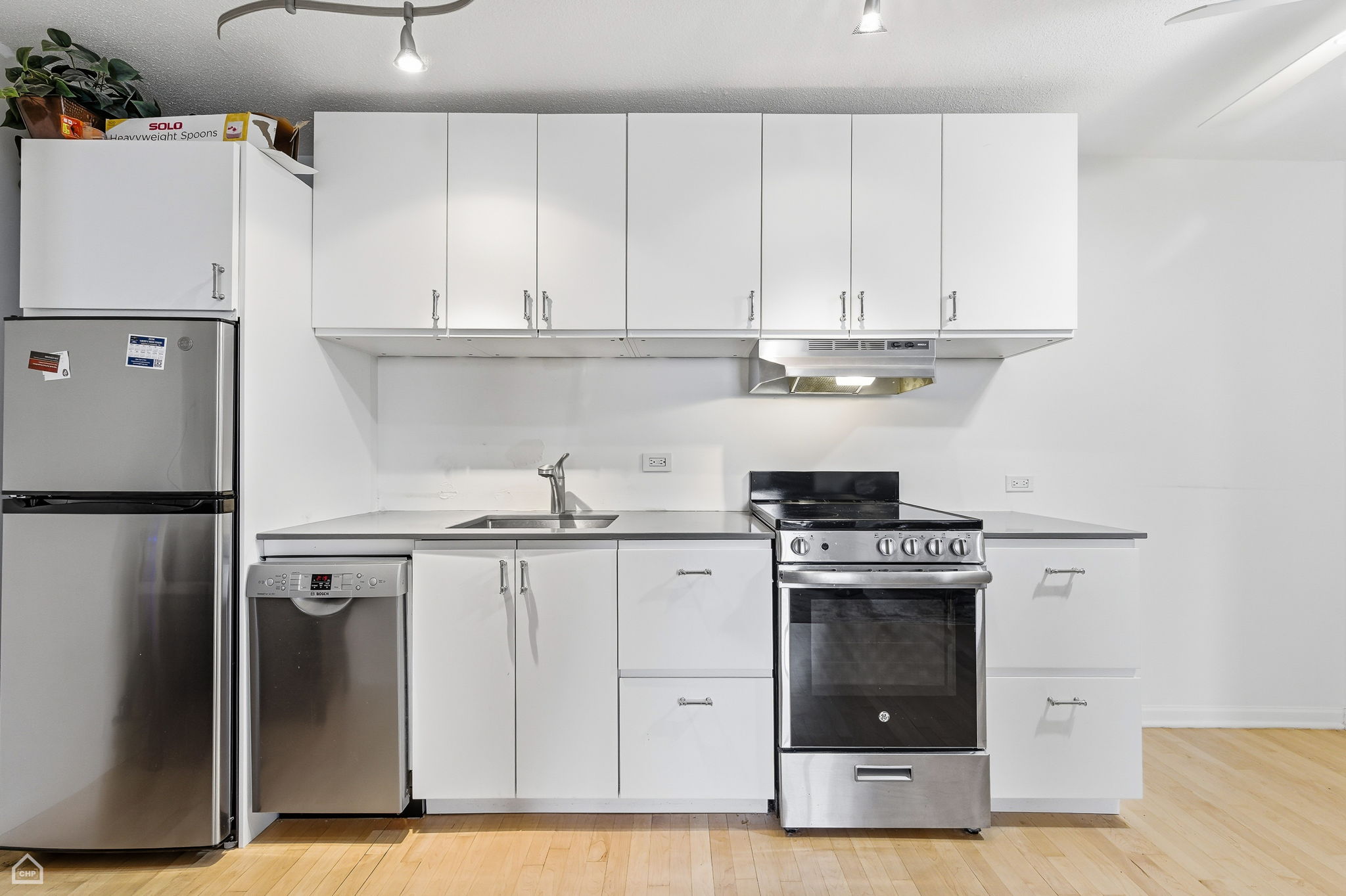 1339 N Dearborn St 15C - Brady Miller_CHP2025_007