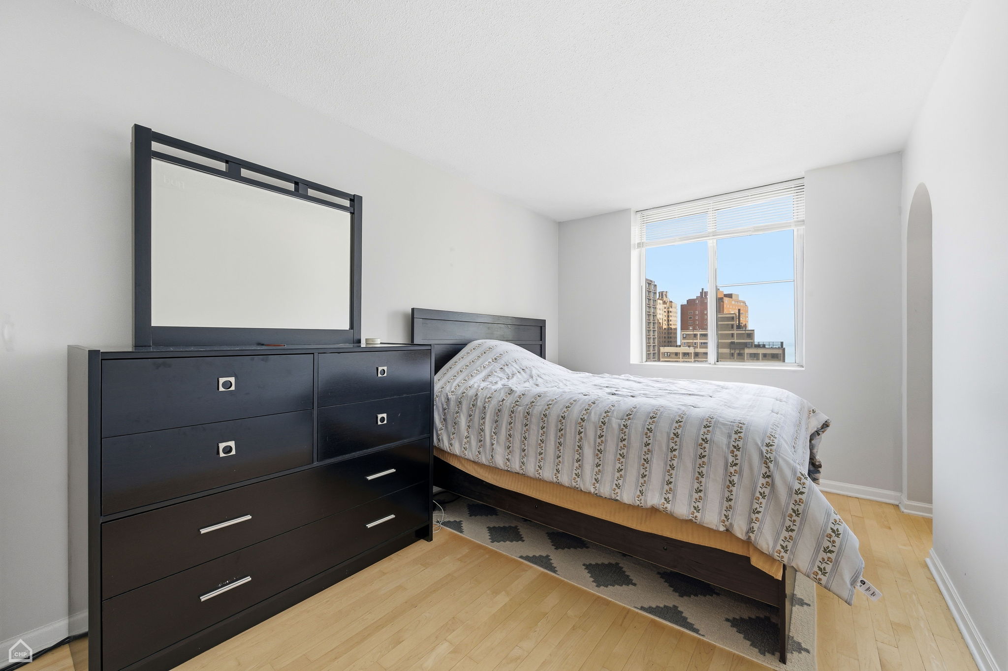 1339 N Dearborn St 15C - Brady Miller_CHP2025_010