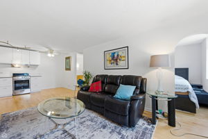 1339 N Dearborn St 15C - Brady Miller_CHP2025_005