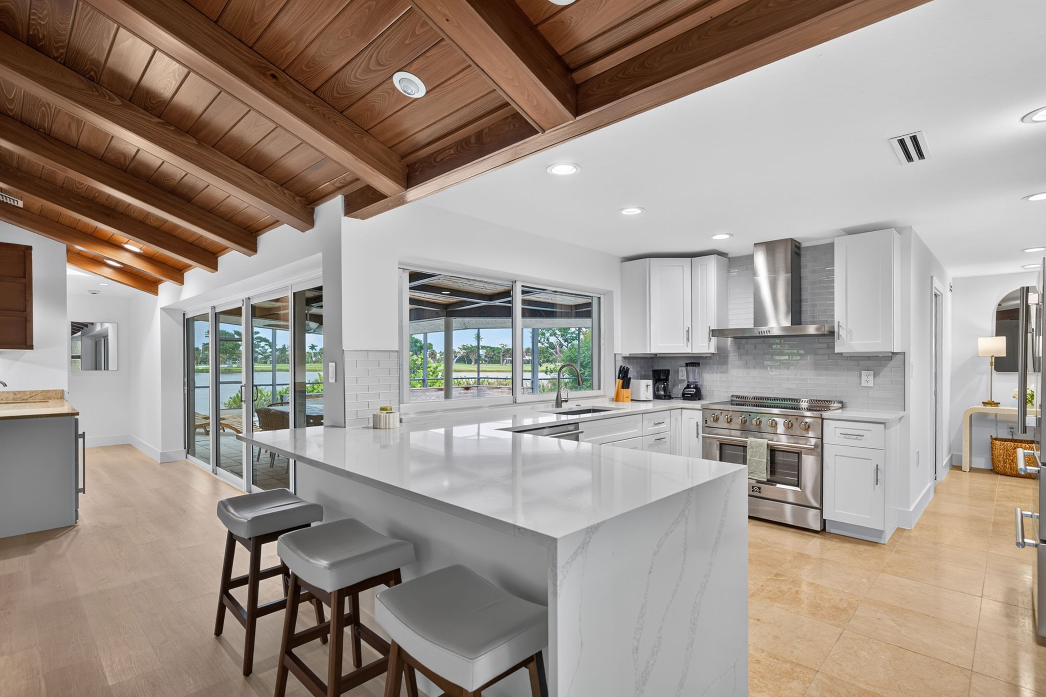 Breakfast Bar
