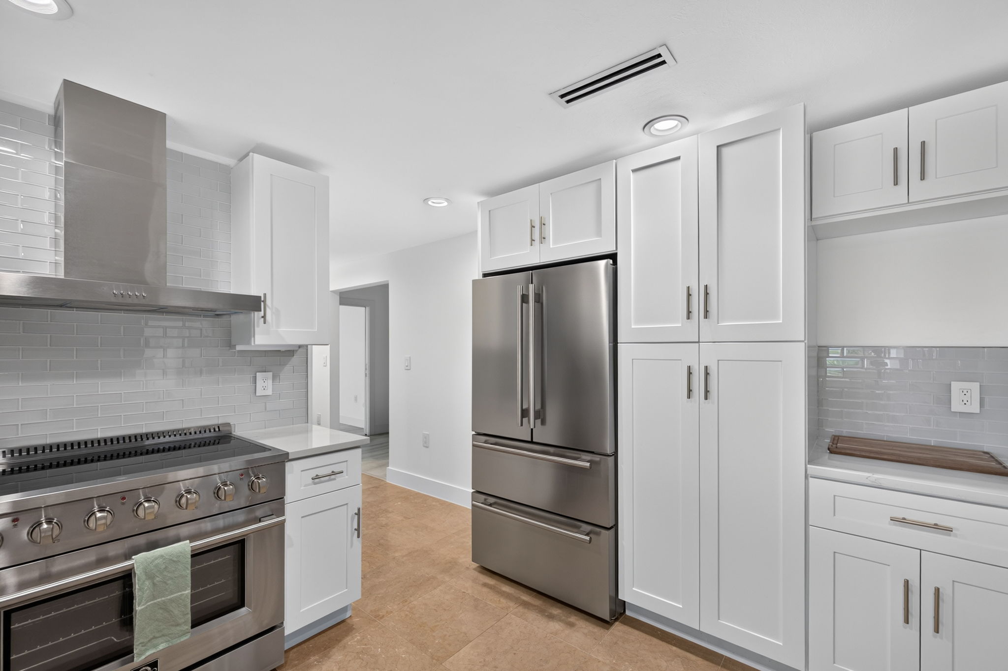 Kitchen 2 of 2