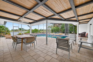 Lanai 1 of 2