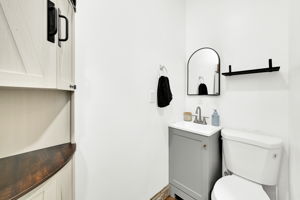  Photo 38