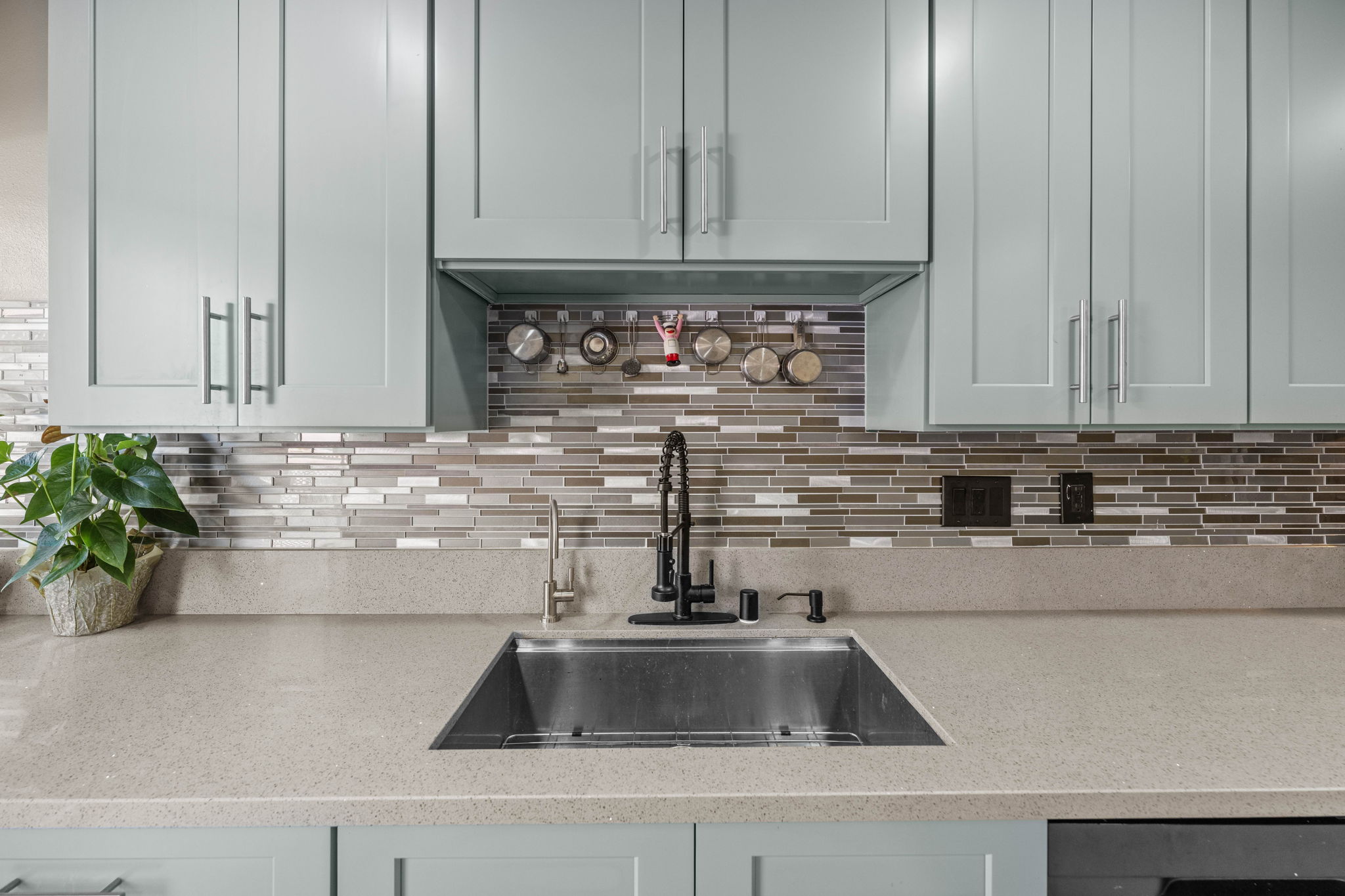 134-138 Demona Pl, Spring Valley, CA 91977