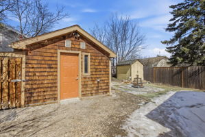  Photo 42