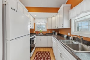 Central Ave-0705-009.jpg