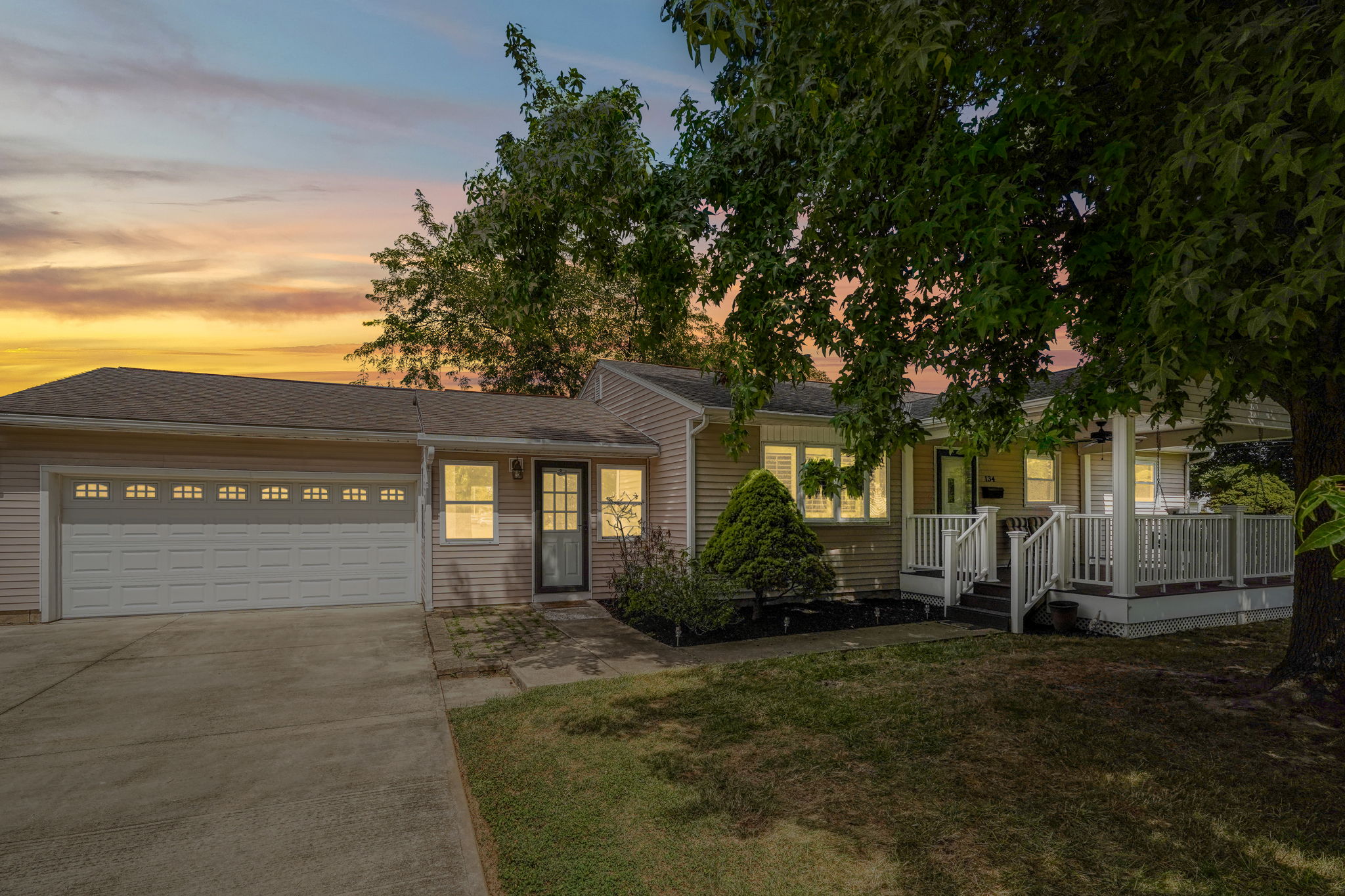 124 Cynthia St Virtual Twilight