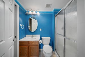  Photo 40