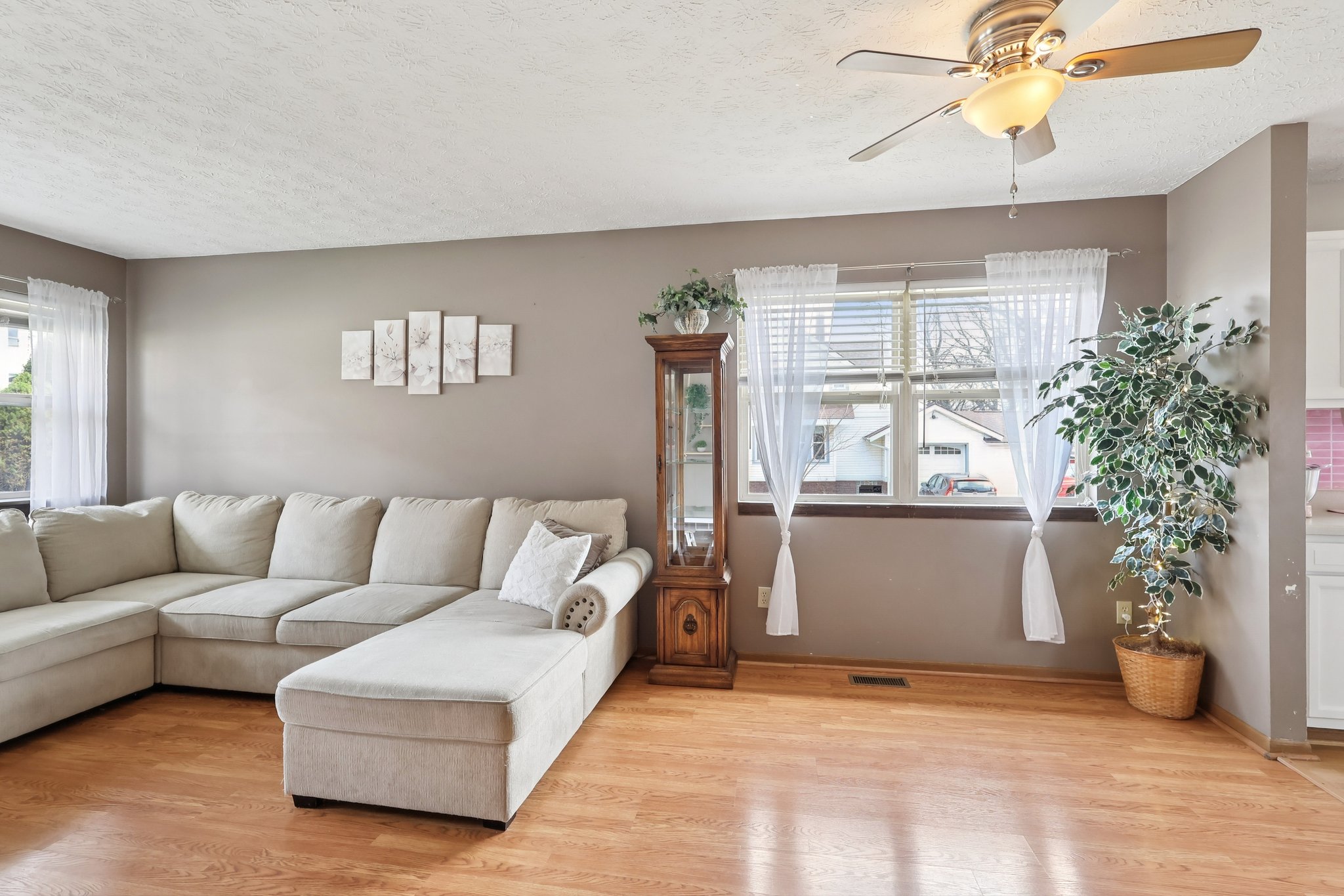 Hazelwood Ave-S2603-013.jpg