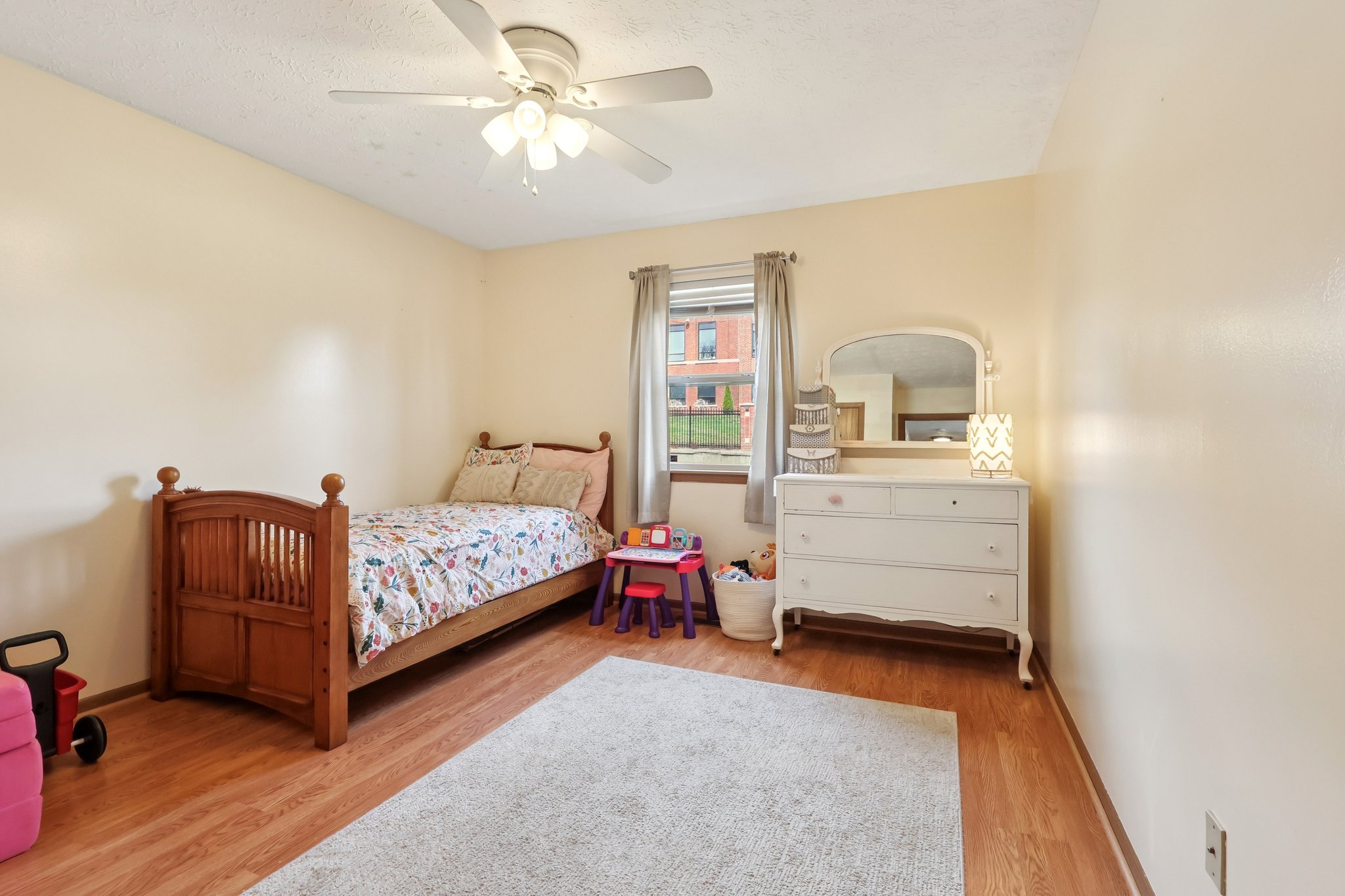 Hazelwood Ave-S2603-021.jpg