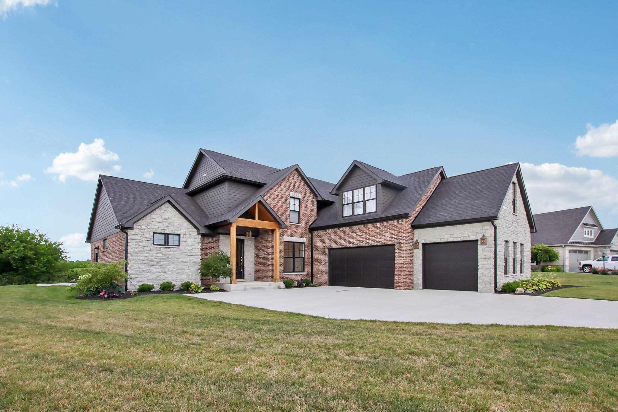 4-BR  3.5-BA  3856sf  3-car  .477ac