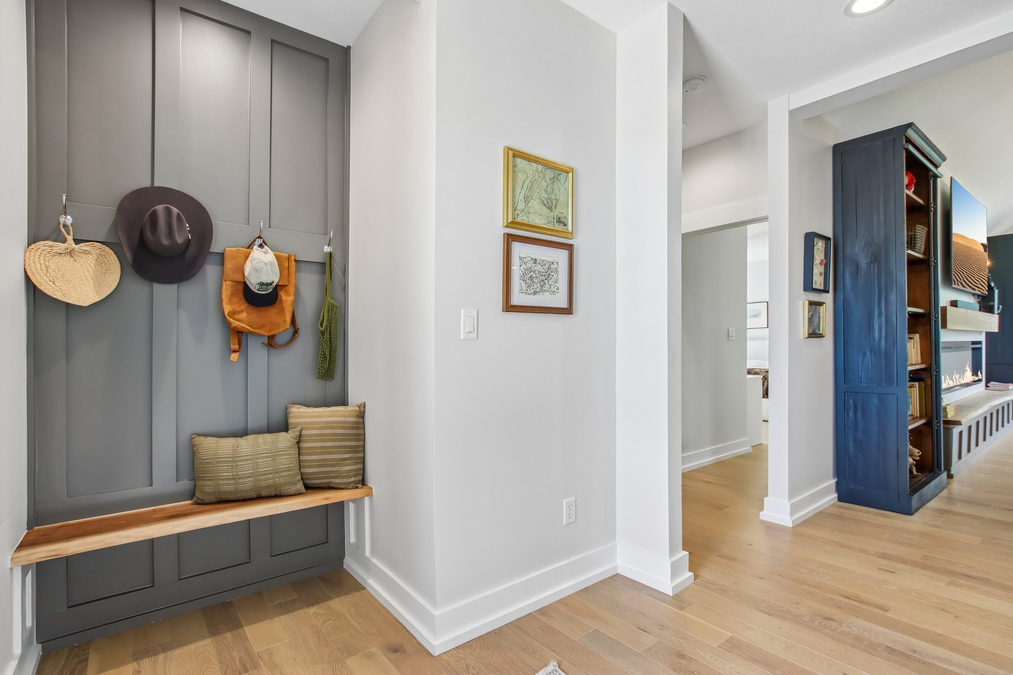 Entry Nook