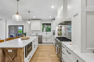 Lakeside Dr-S1907-022.jpg