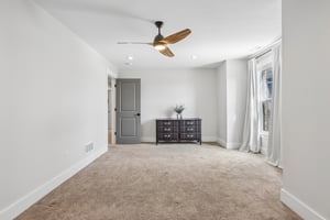 Lakeside Dr-S1907-037.jpg