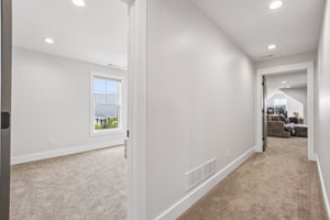 Lakeside Dr-S1907-039.jpg