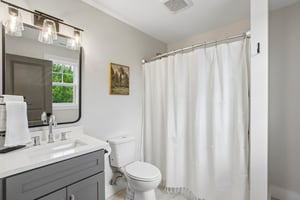 Lakeside Dr-S1907-046.jpg