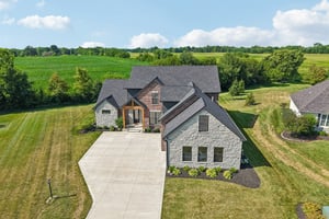 Lakeside Dr-S1907-055.jpg