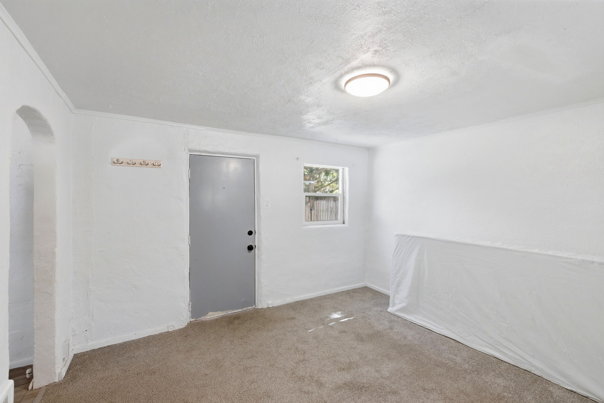 Unit 2 Living Room (2)