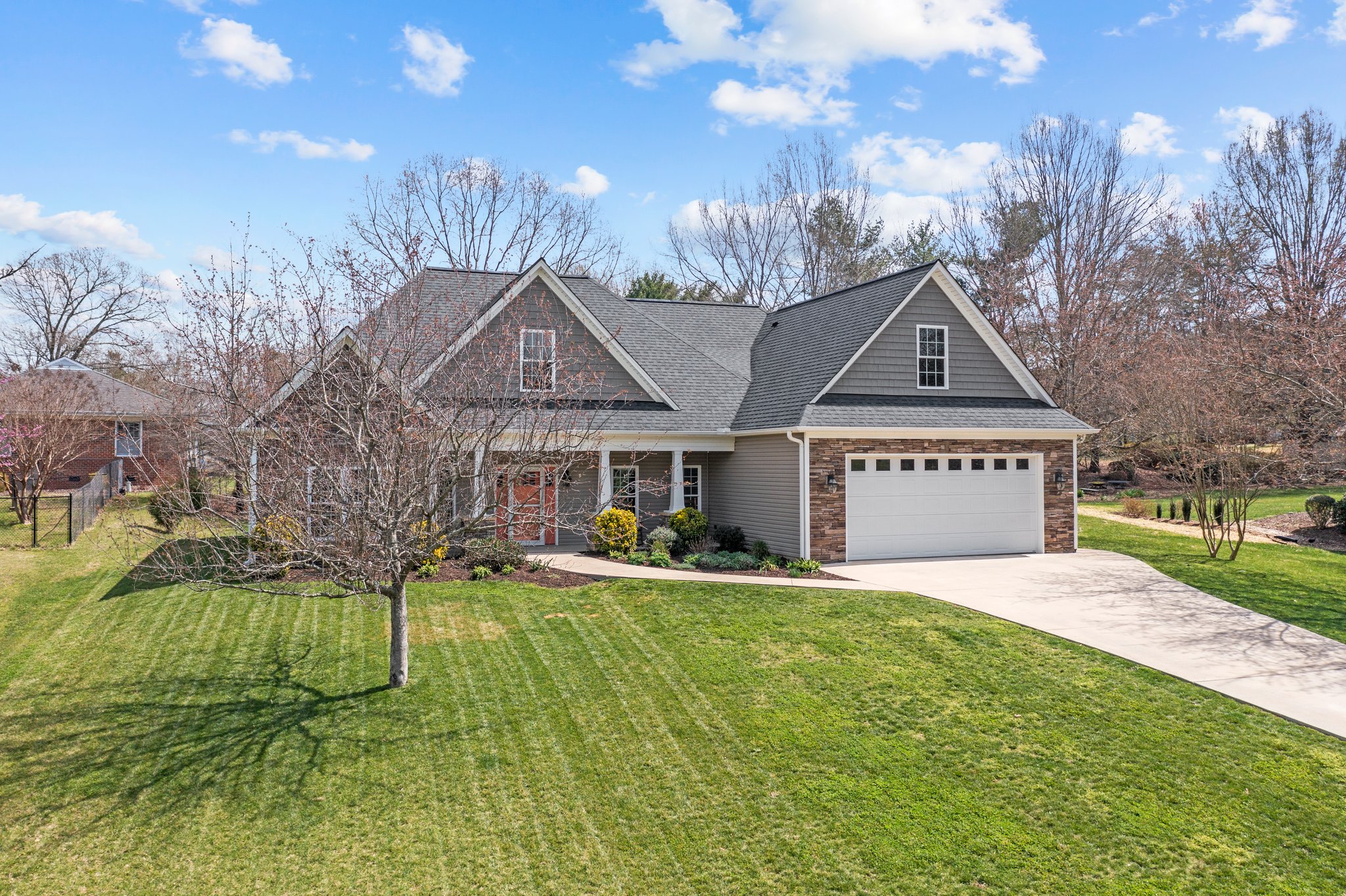 134 Random Ln, Burlington, NC 27215