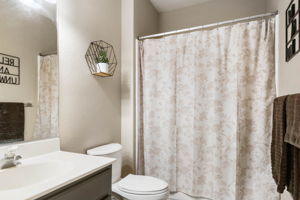  Photo 25