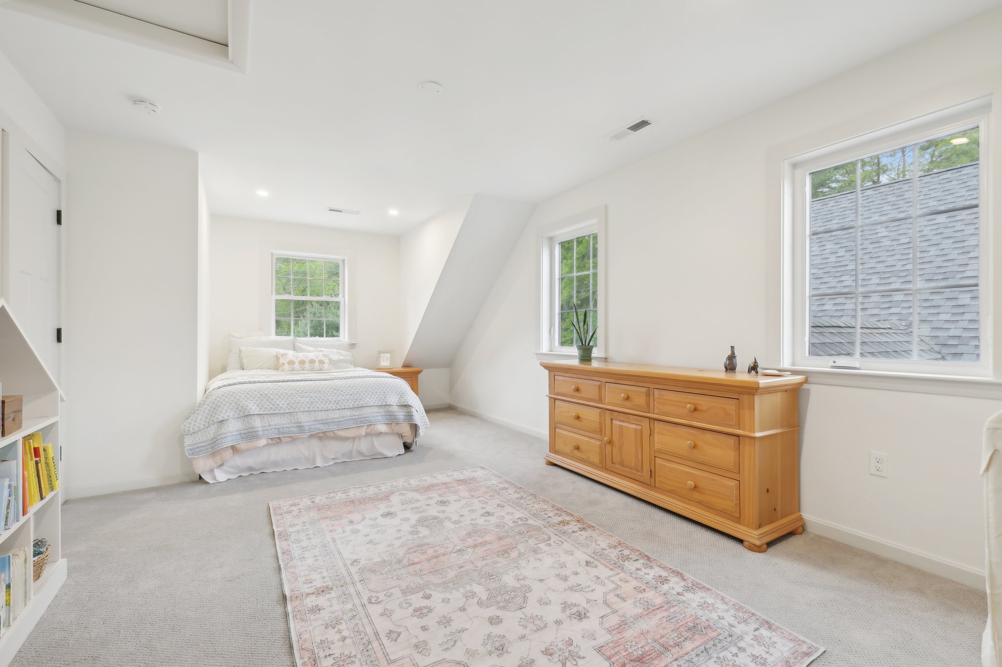 Sharpe St-2205-023.jpg