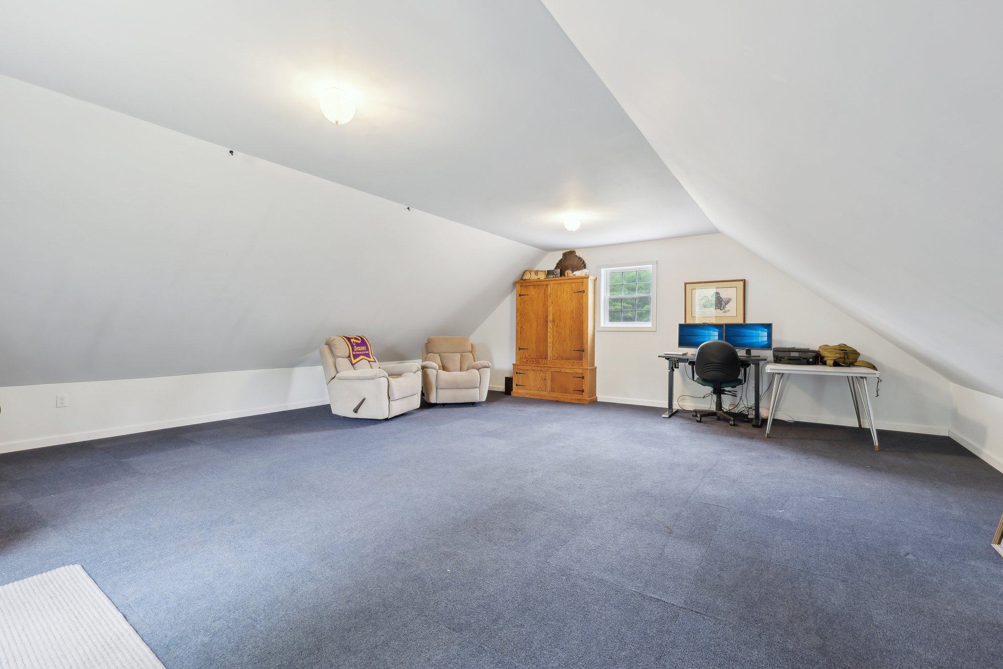 Sharpe St-2205-029.jpg