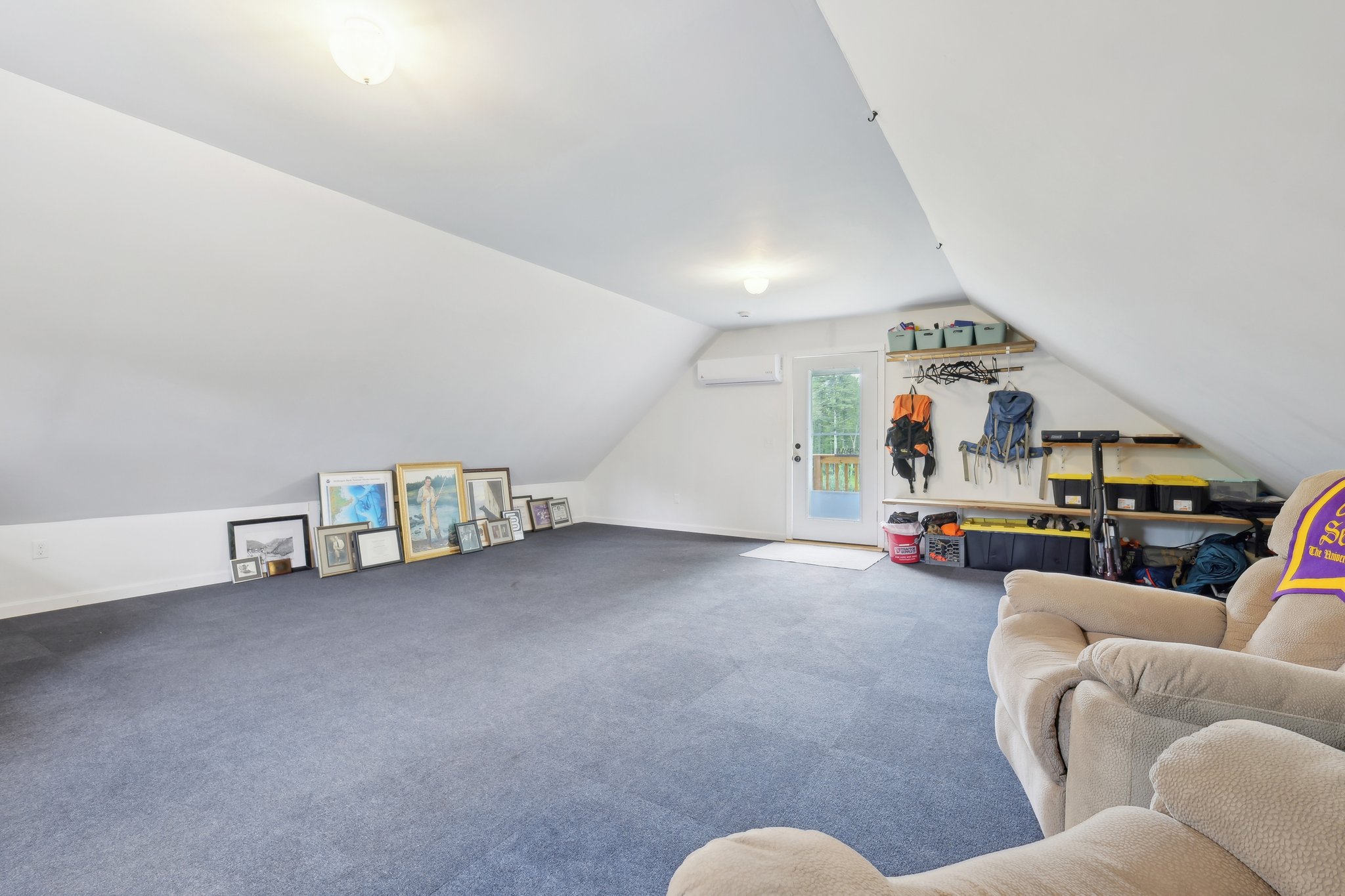 Sharpe St-2205-030.jpg