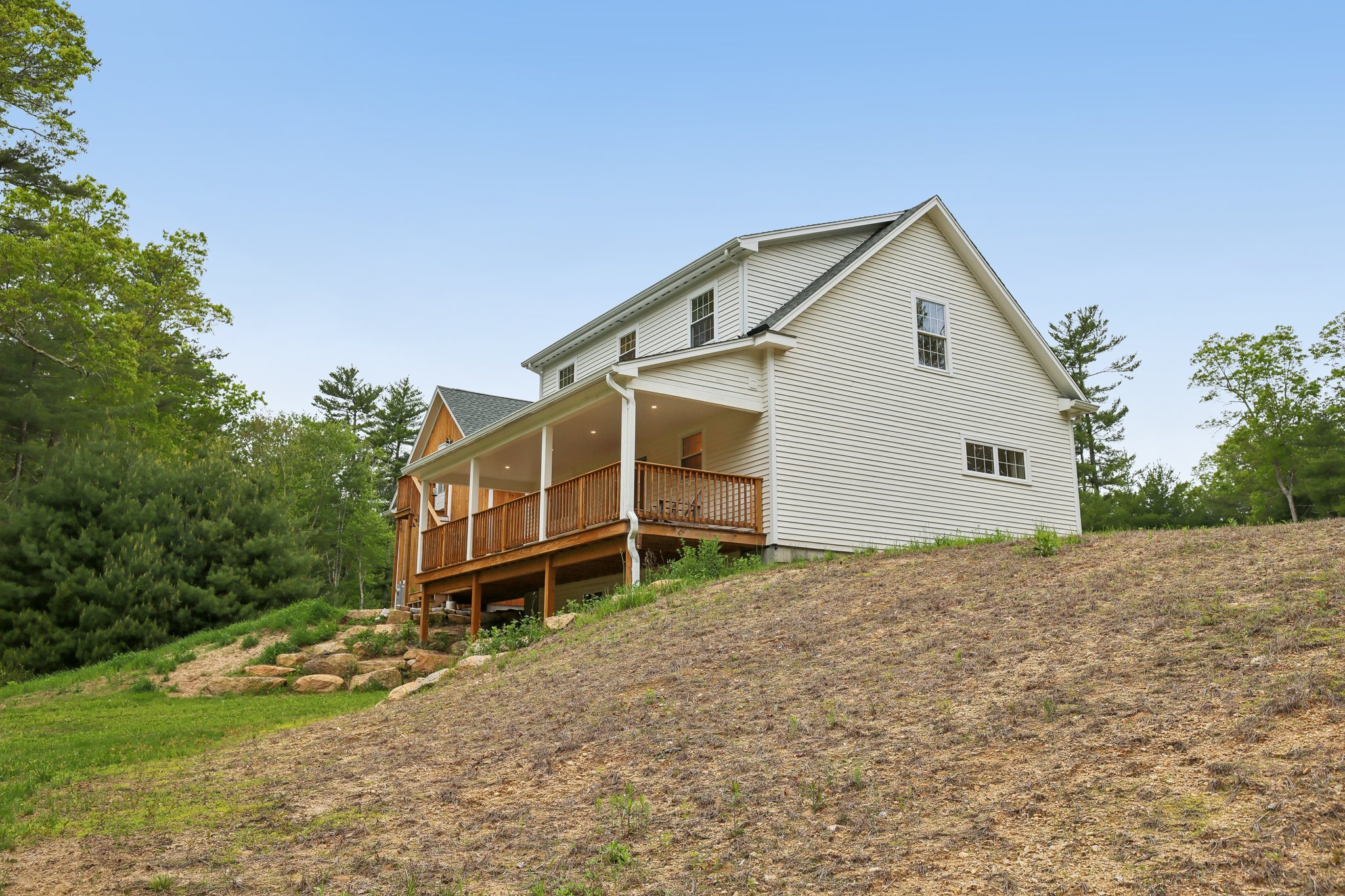 Sharpe St-2205-033.jpg