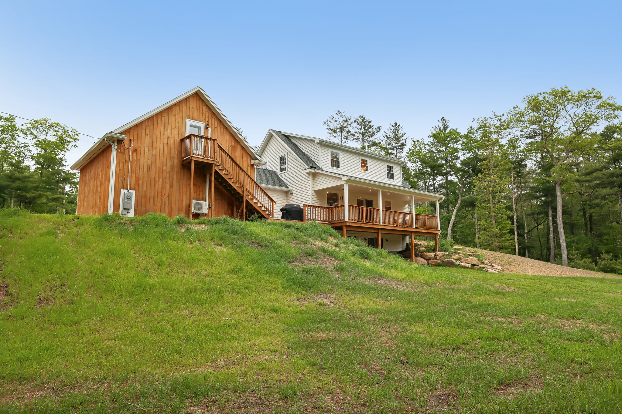 Sharpe St-2205-036.jpg