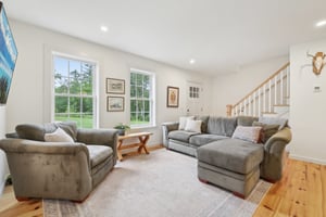 Sharpe St-2205-005.jpg