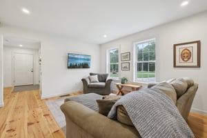 Sharpe St-2205-006.jpg