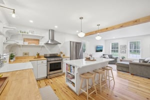 Sharpe St-2205-012.jpg