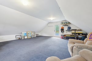 Sharpe St-2205-030.jpg