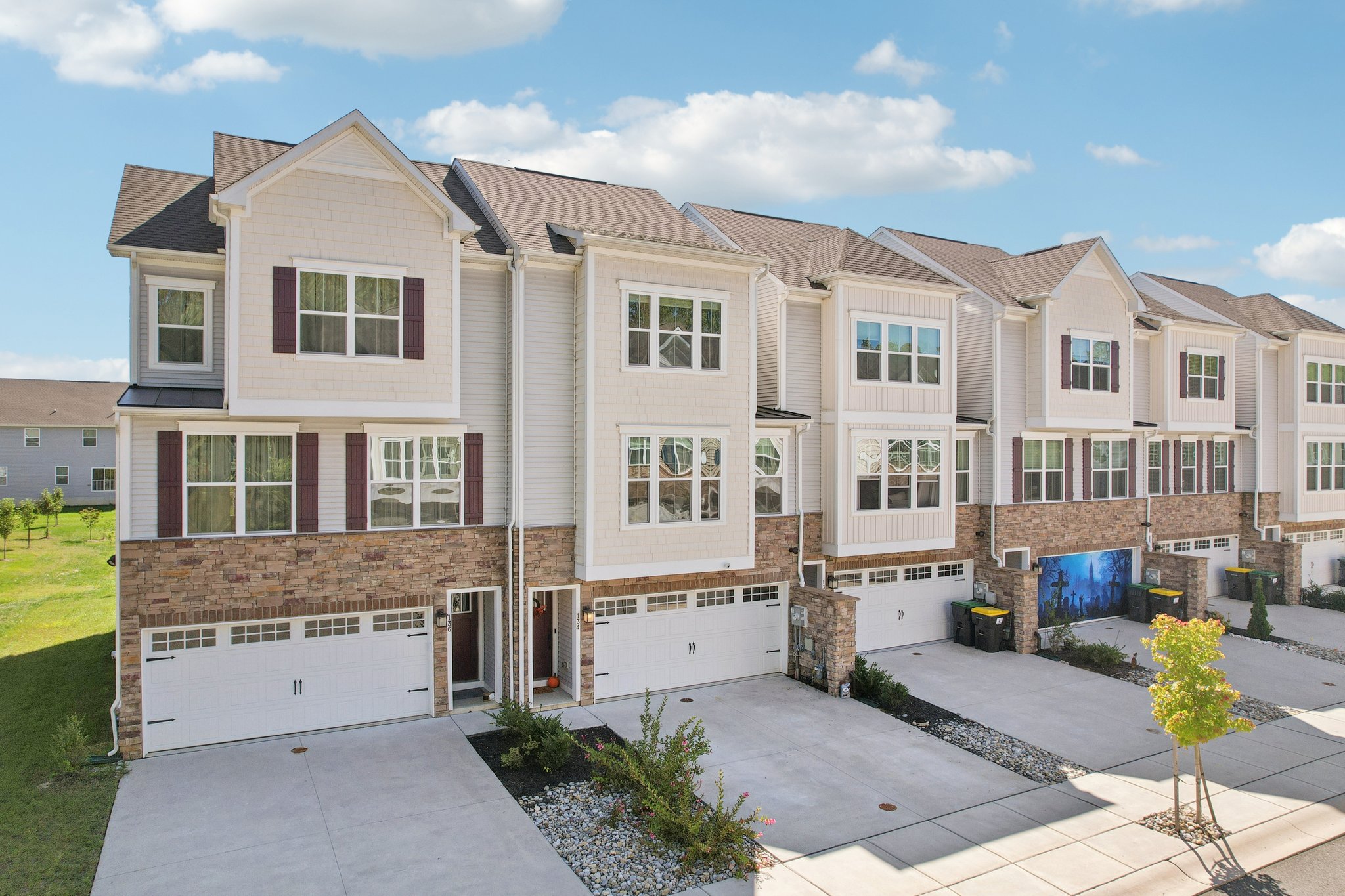 Torrey Dr-S0210-045.jpg