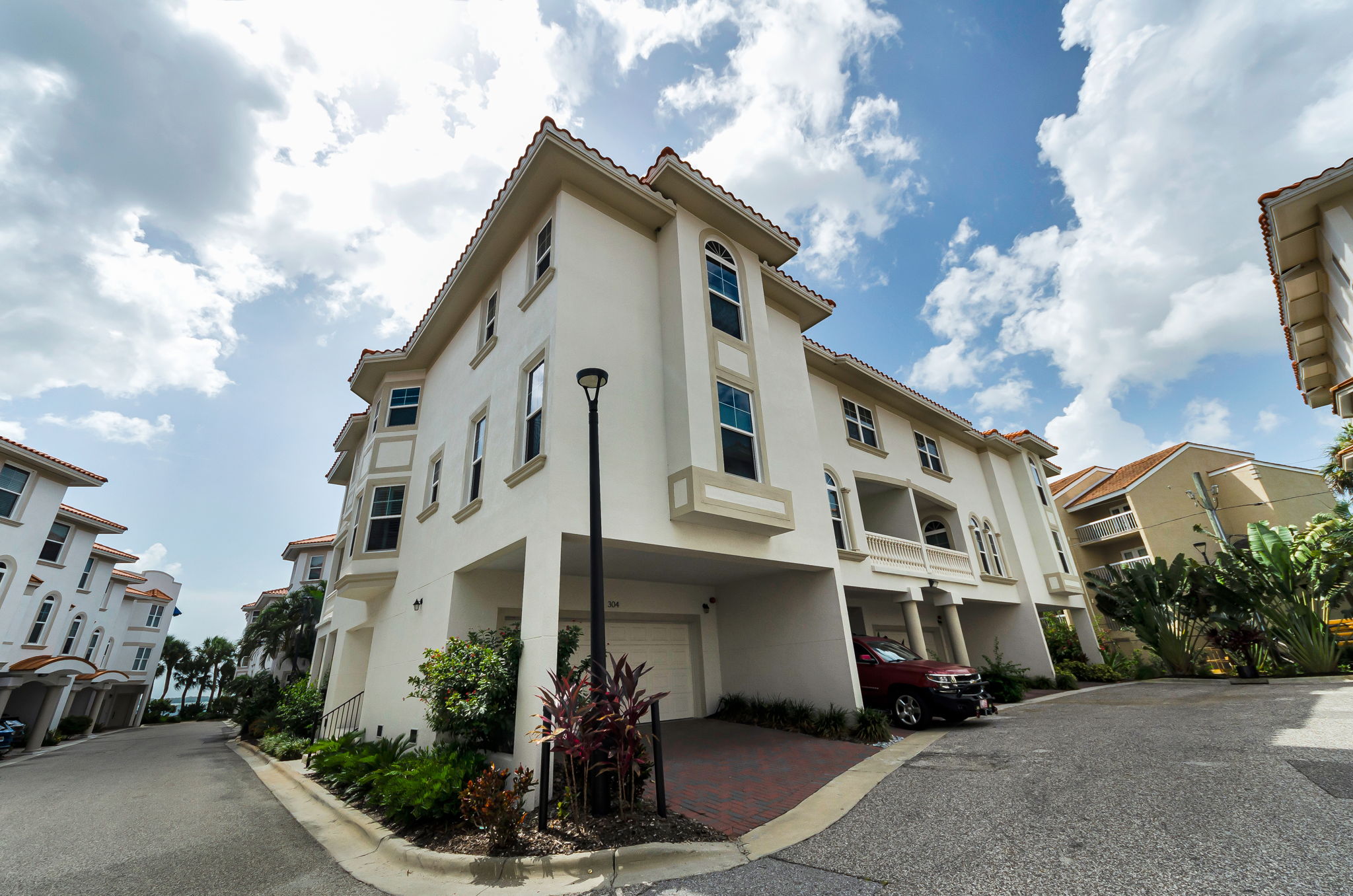 Front Exterior1