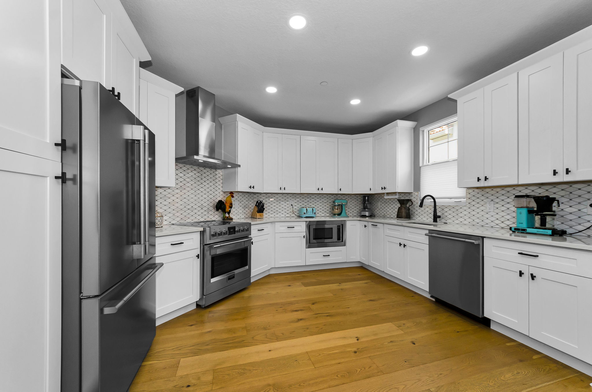 Main Level Kitchen1