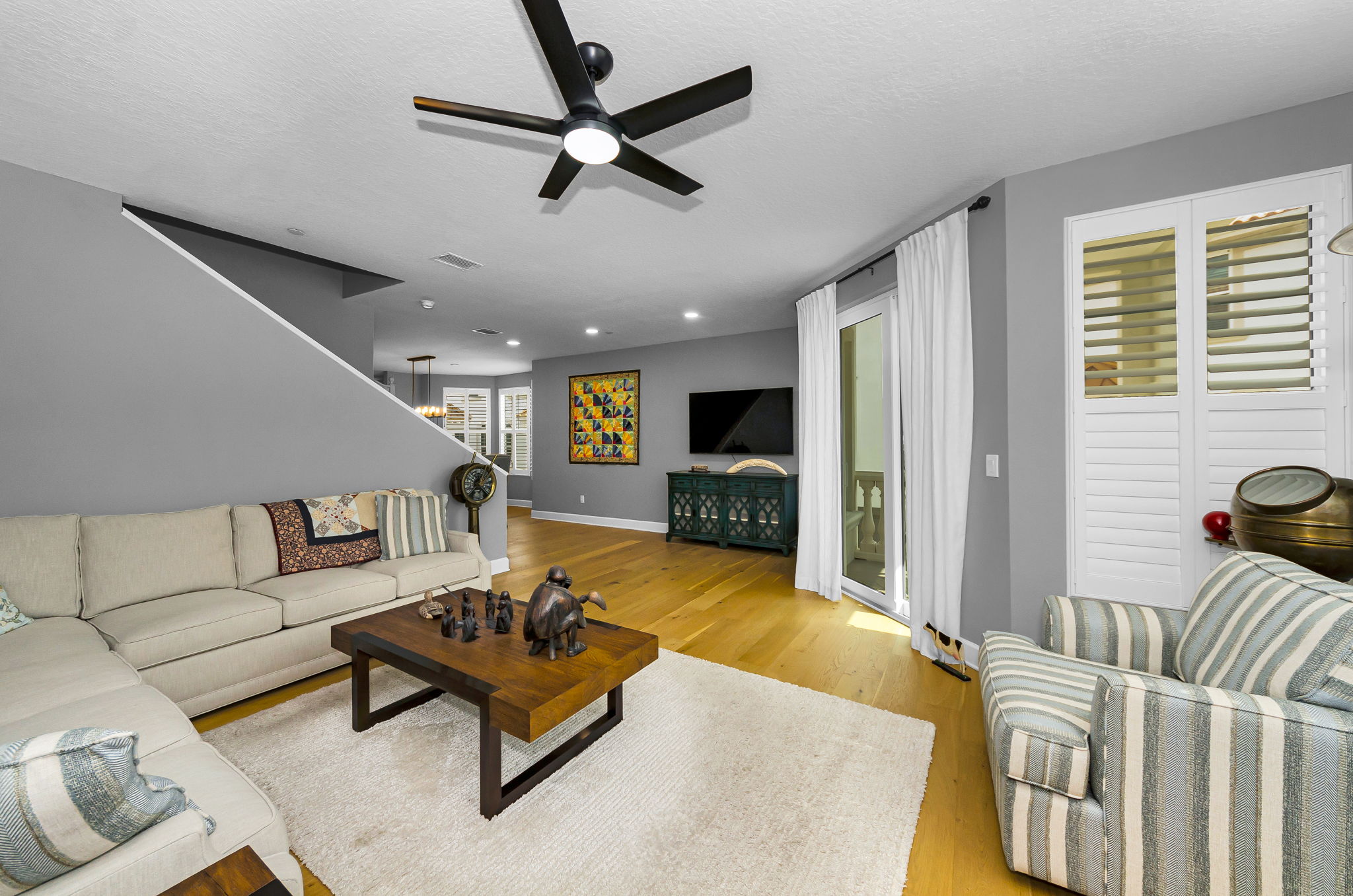 Main Level Living Room8