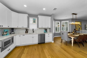 Main Level Kitchen6