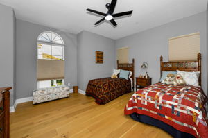 Upper Level Bedroom2a
